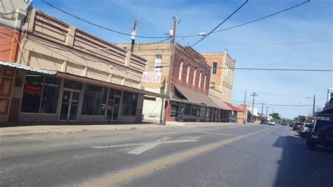 City of hondo - Hondo. Hondo is a city in and the county seat of Medina County, Texas, United States. According to the 2010 Census, the population was 8,803. It is part of the San Antonio Metropolitan Statistical Area. Photo: Billy Hathorn, CC BY-SA 3.0. Ukraine is facing shortages in its brave fight to survive. Please support Ukraine, because Ukraine supports ...